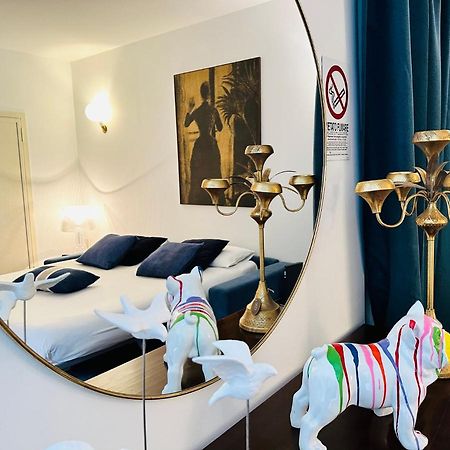 Comecasa Duomo - San Babila Lovely Apartment Милано Екстериор снимка