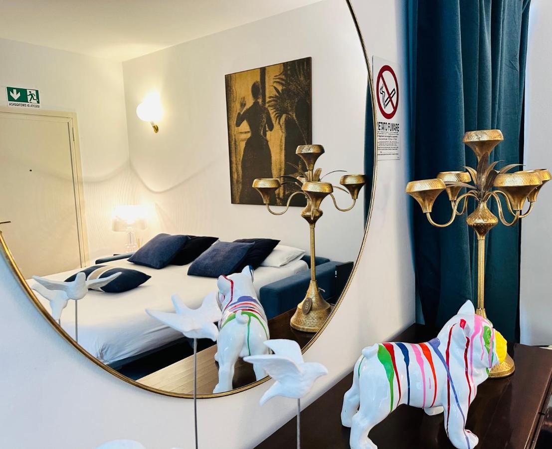 Comecasa Duomo - San Babila Lovely Apartment Милано Екстериор снимка