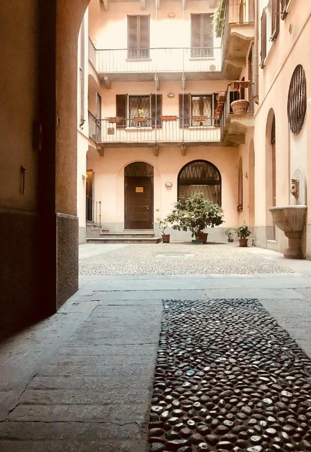 Comecasa Duomo - San Babila Lovely Apartment Милано Екстериор снимка